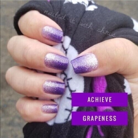 $1.99 SHIP NWT COLOR STREET PETITES ACHIEVE GRAPENESS - Picture 2 of 4